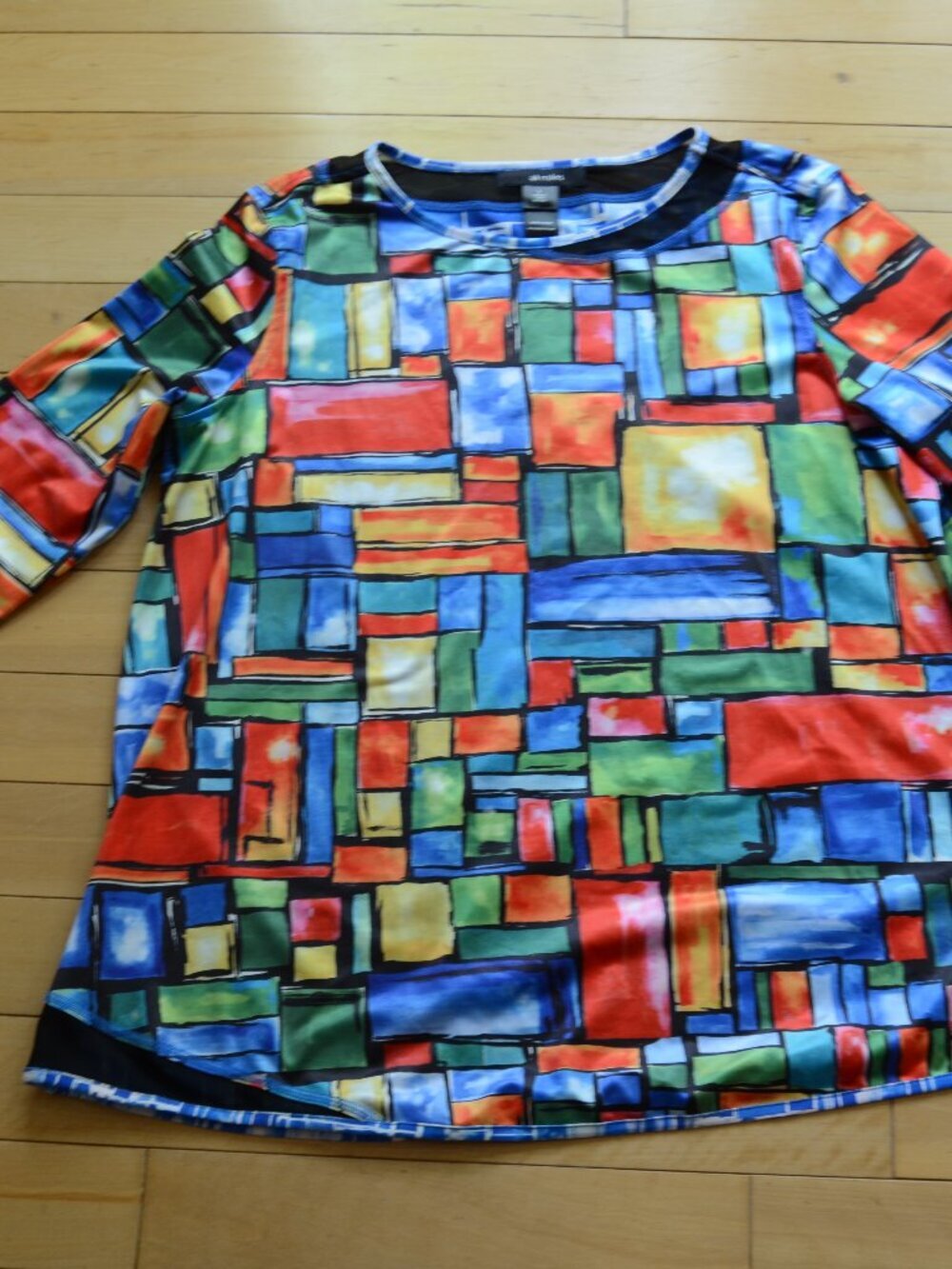 Ali Miles colorful geometric print  top Size L